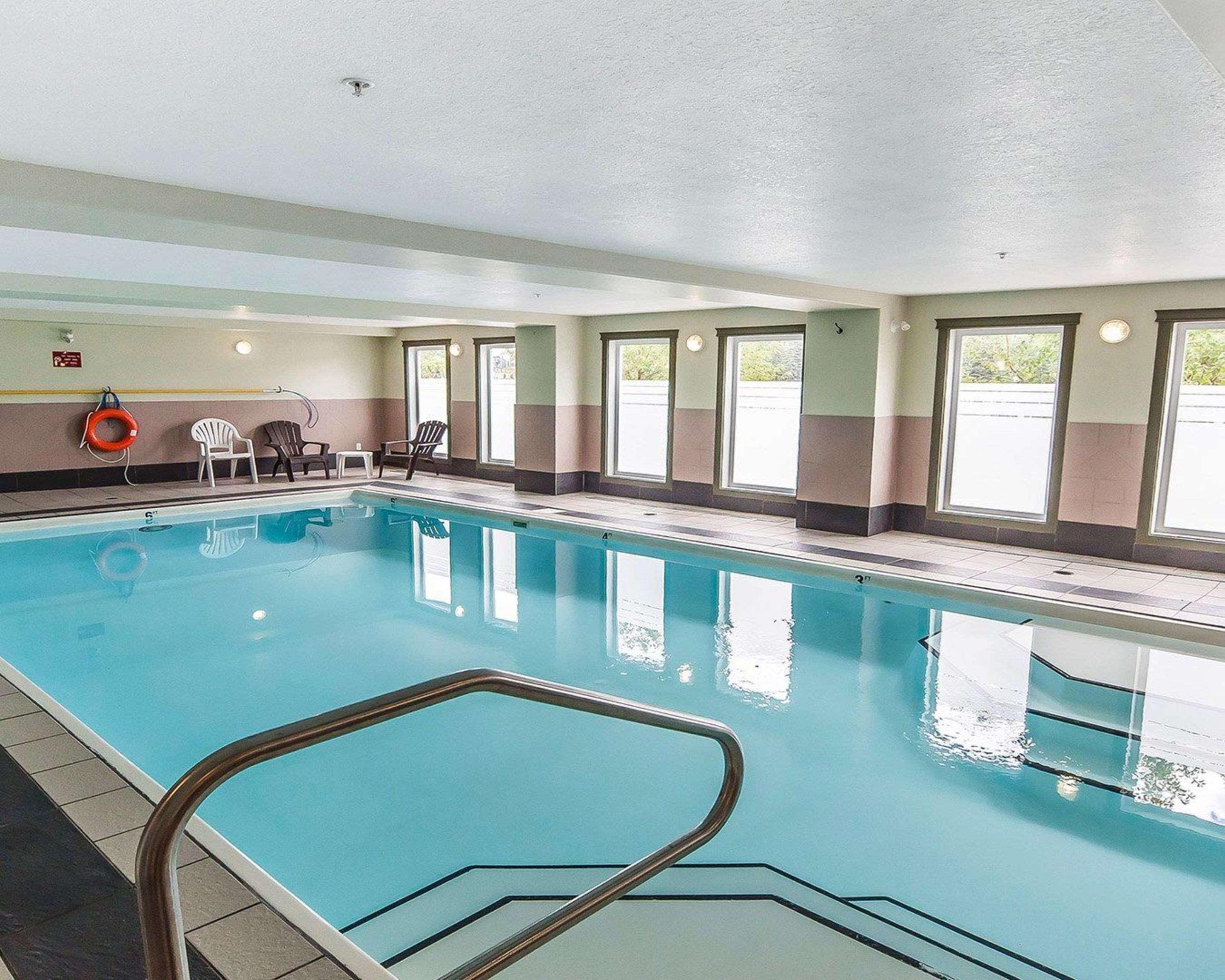 Quality Inn & Suites Hinton Exteriér fotografie