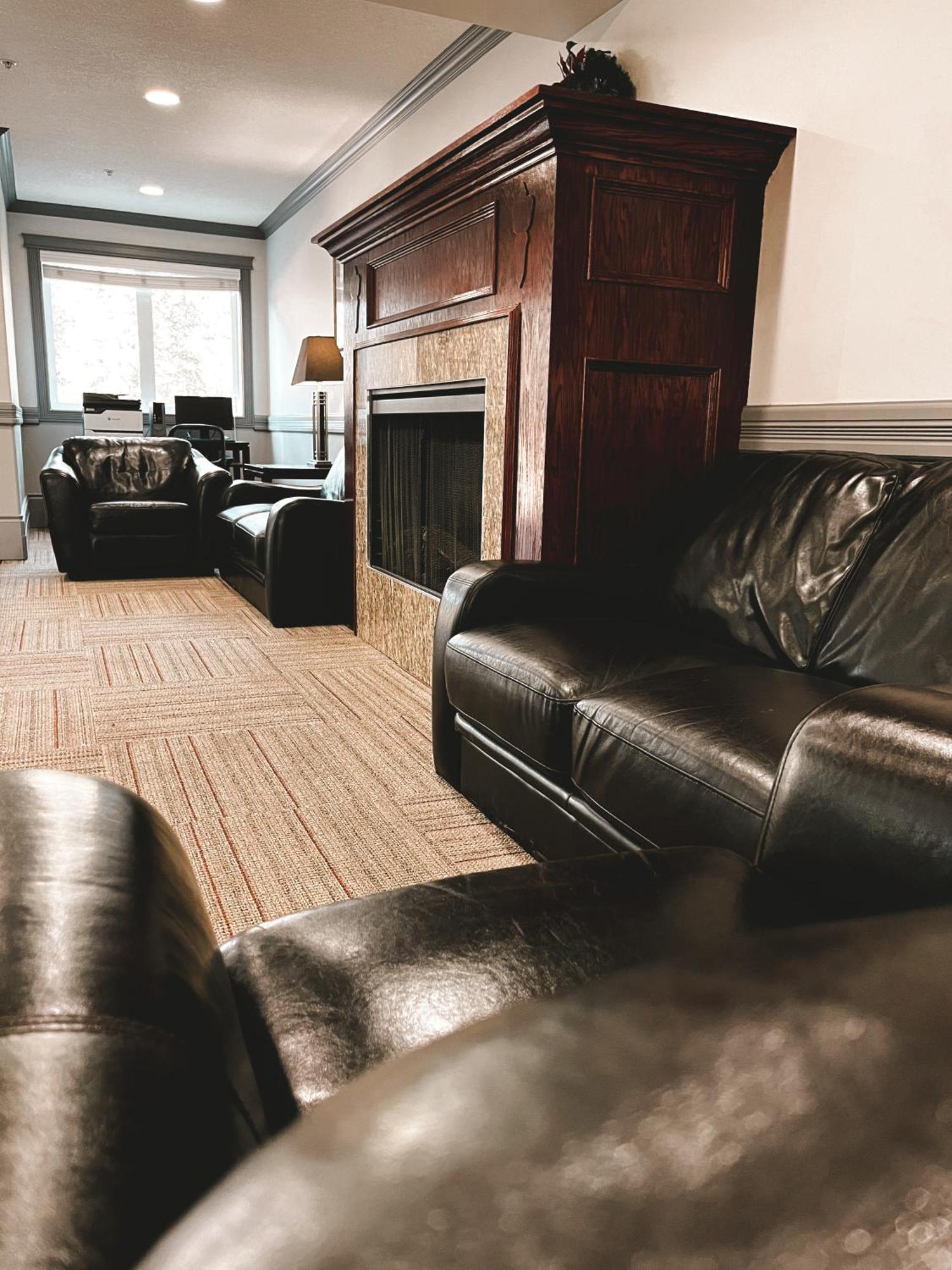 Quality Inn & Suites Hinton Exteriér fotografie