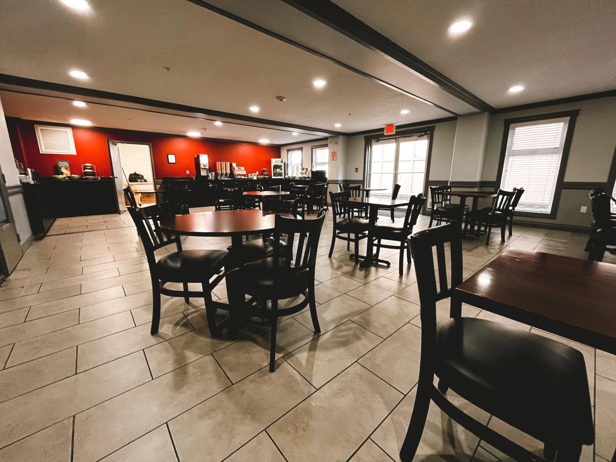 Quality Inn & Suites Hinton Exteriér fotografie