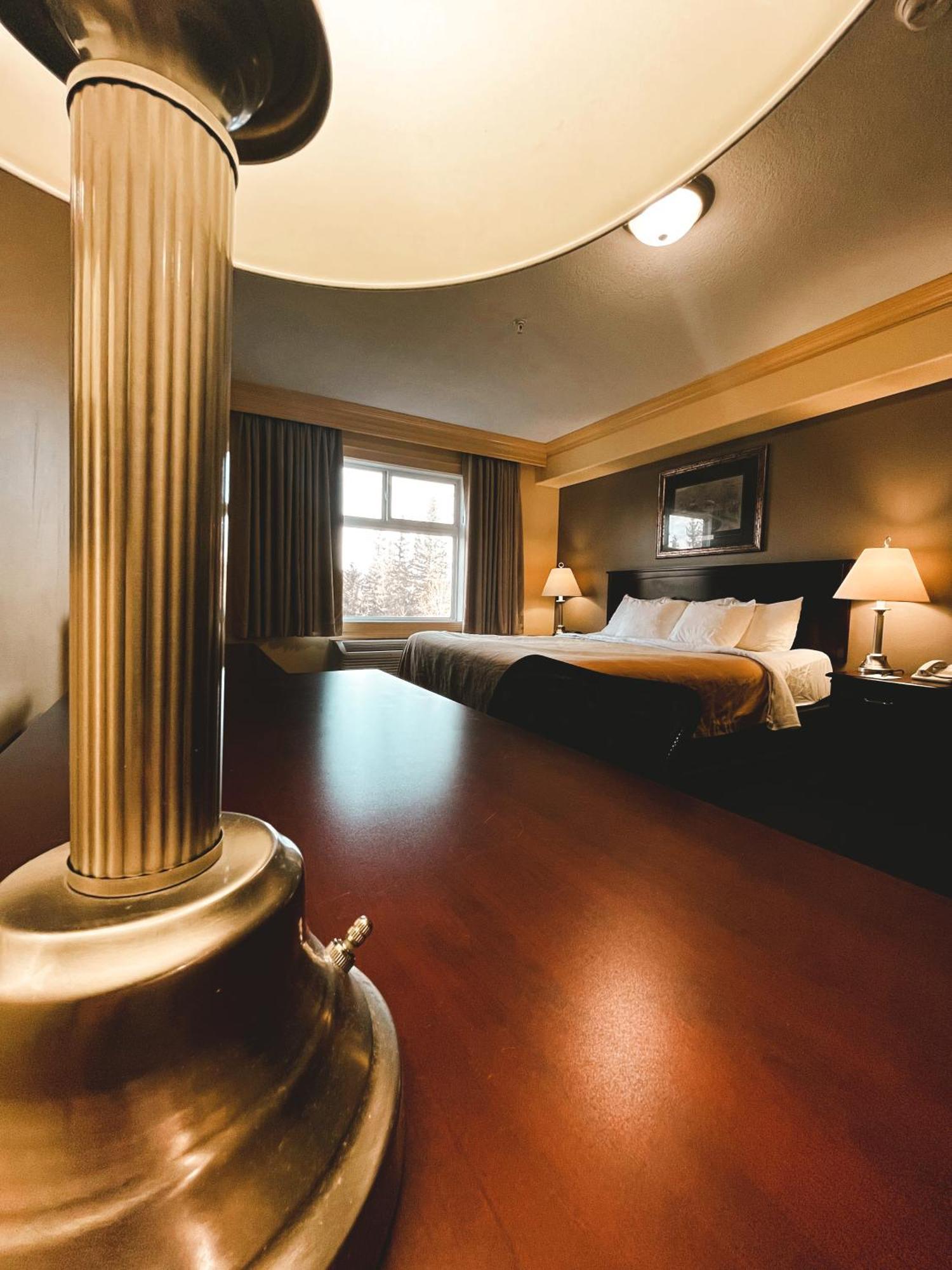 Quality Inn & Suites Hinton Exteriér fotografie