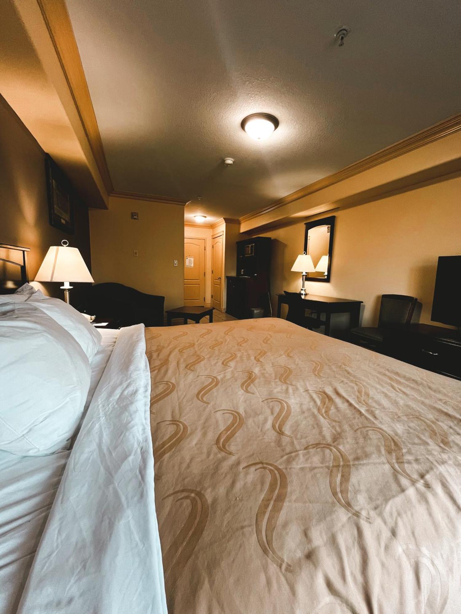 Quality Inn & Suites Hinton Pokoj fotografie