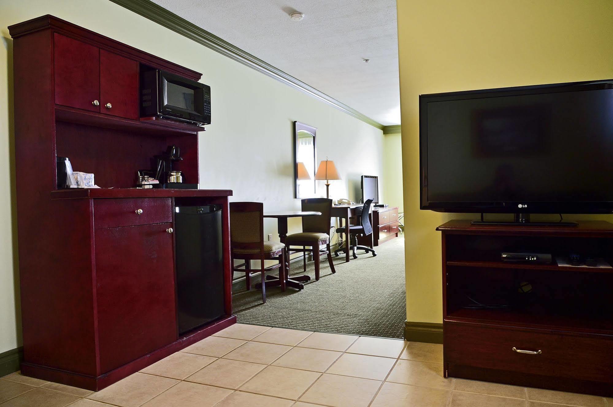 Quality Inn & Suites Hinton Exteriér fotografie